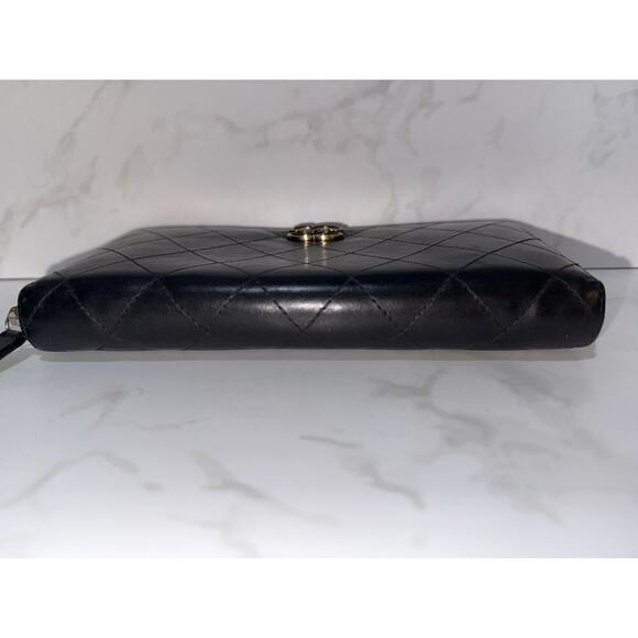 Chanel Black Quilted Leather Zip Around Wallet Gold CC Logo Classic Long Wallet - Picture 7 of 8